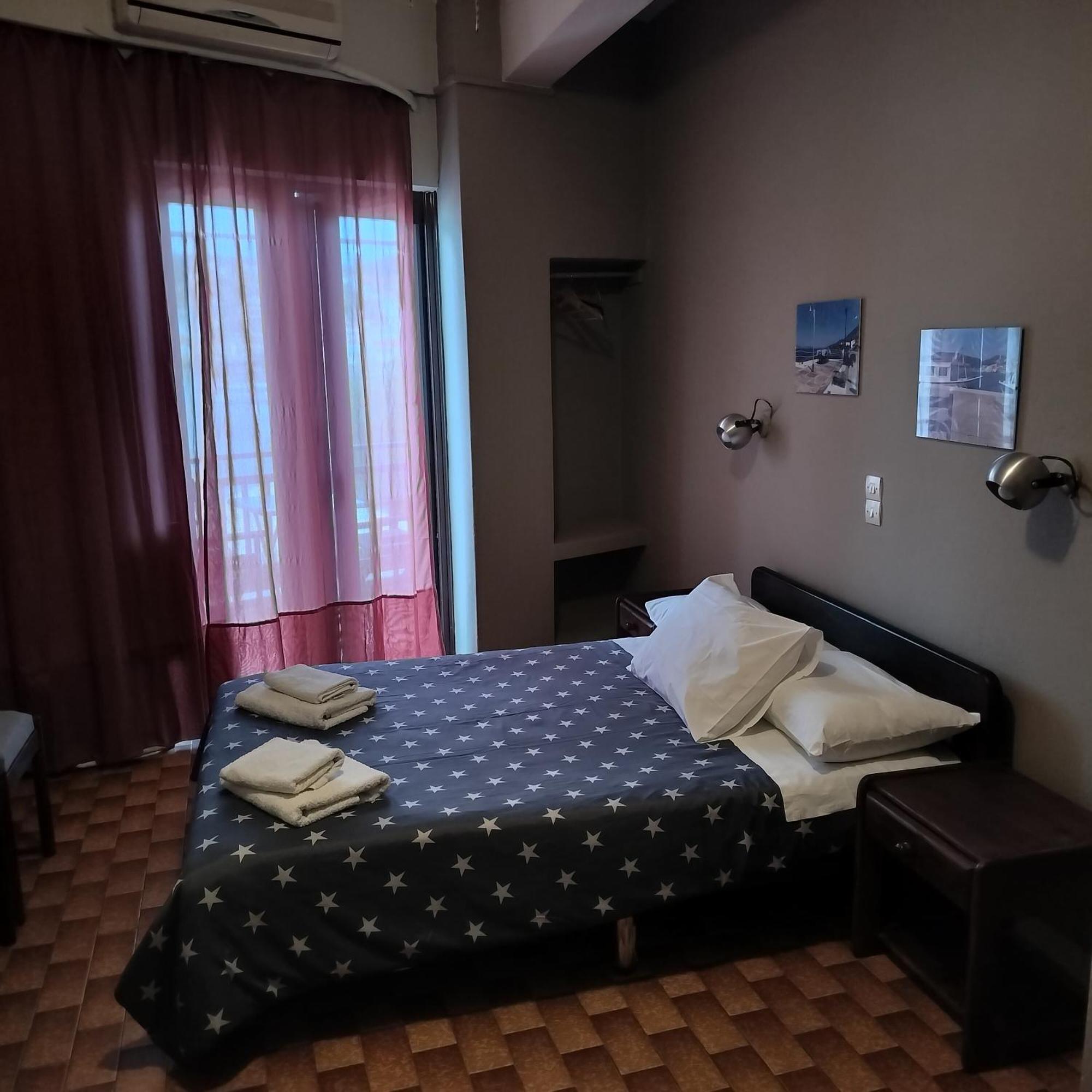 Bissias Guest House Galatás Dış mekan fotoğraf